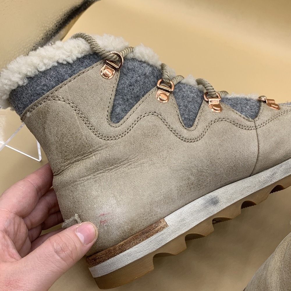 Sorel Sneakchic Alpine Womens Size 8.5 Beige Gray Leather Sherpa Snow Boots - Picture 9 of 10